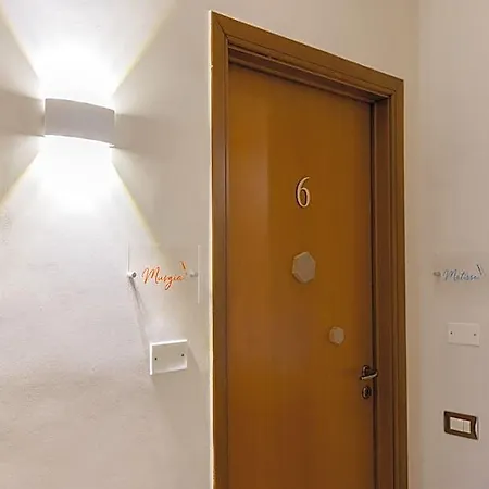 Dali *